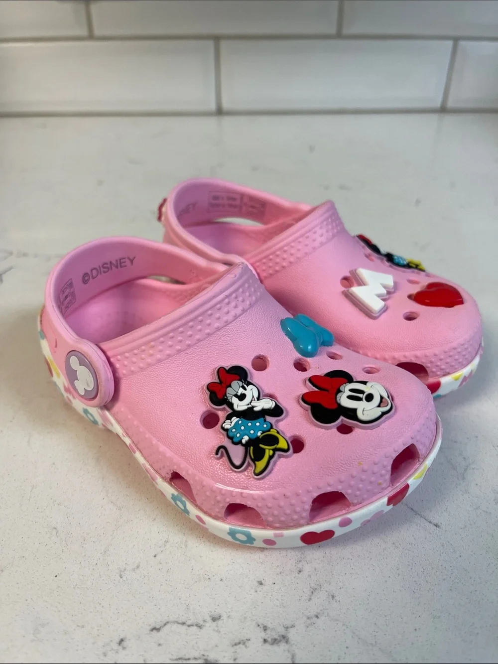 Crocs Kids' x Disney Minnie Mouse Classic Clogs Size 6 Style # 210894 - Picture 15 of 17